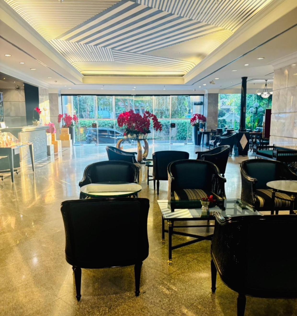 Witz Bangkok Ramkhamhaeng Hotel Exterior photo